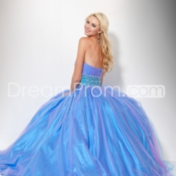 Prom dress - Picture 8 of 8